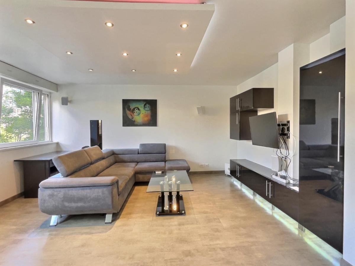 Ferienwohnung "Magic Red" De Miss.K Conciergerie Mâcon Exterior foto